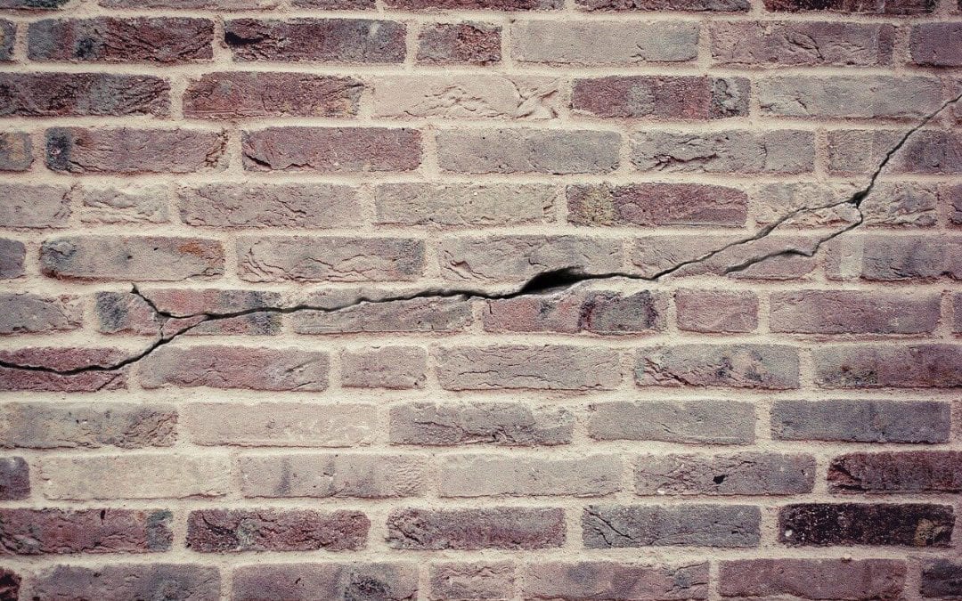 4 Signs of Structural Problems in a Home